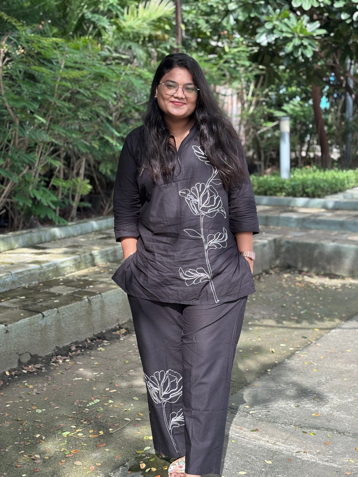 Nisha Co-ord set – 2-Piece Cotton Embroidered Set